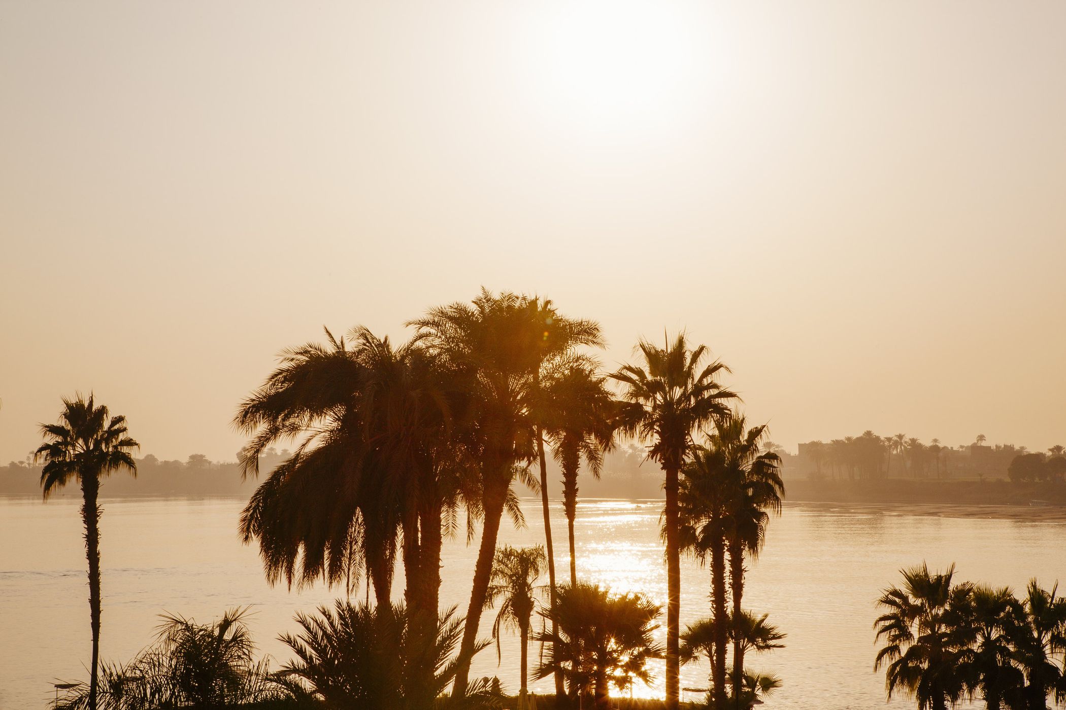 Día 1 · El Nilo a su paso por Luxor