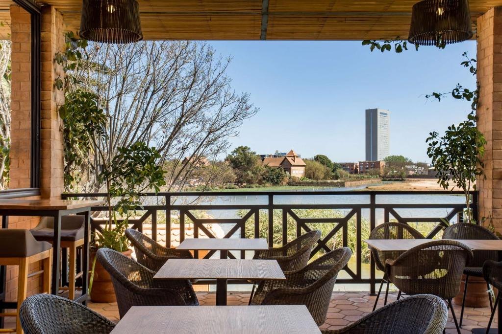 Radisson Tamboho Waterfront